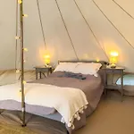 Ferde Es Apartment