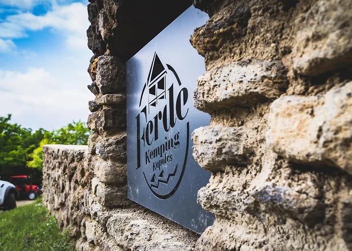 Ferde Es 아파트 카폴츠